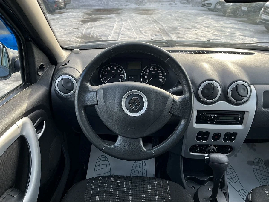 Renault Sandero, 2011г., передний привод, автомат