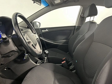 Hyundai Solaris, 2015г, передний привод, механика