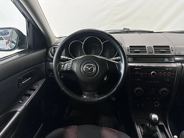 Mazda 3, 2006г, передний привод, механика