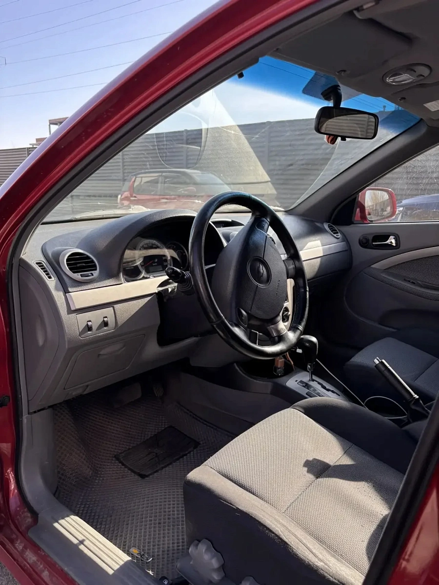 Chevrolet Lacetti, 2011г., передний привод, автомат