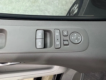 Hyundai Staria, 2022г, передний привод, автомат