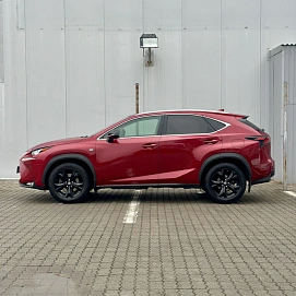 Lexus NX, 2017г, передний привод, автомат