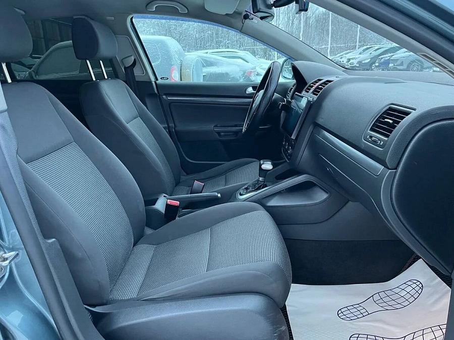 Volkswagen Jetta, 2006г., передний привод, автомат