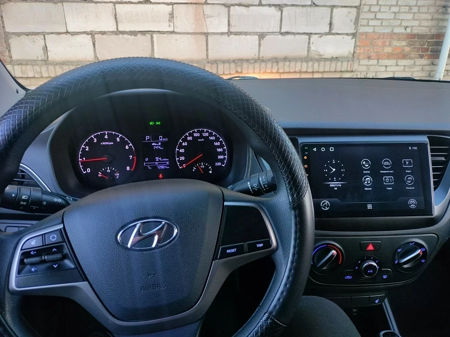 Hyundai Solaris, 2017г., передний привод, автомат