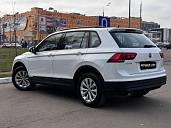 Volkswagen Tiguan, 2020г., передний привод, робот