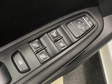 Renault Arkana, 2019г, передний привод, вариатор