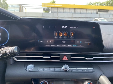 Hyundai Elantra, 2022г, передний привод, автомат