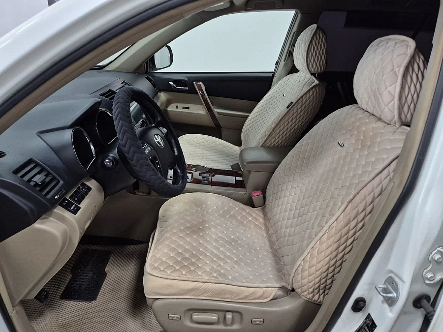 Toyota Highlander, 2011г., полный привод, автомат