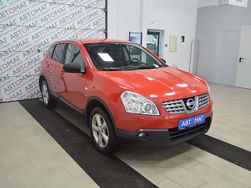 Nissan Qashqai, 2008г, передний привод, механика