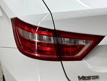 Lada (ВАЗ) Vesta, 2021г, передний привод, механика