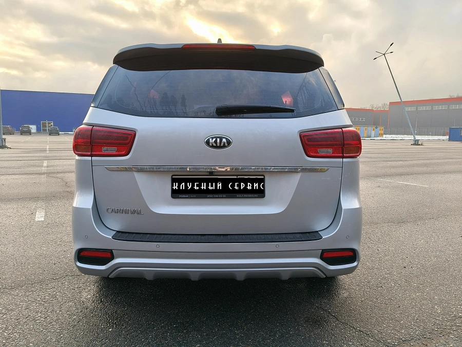 Kia Carnival, 2019г., передний привод, автомат