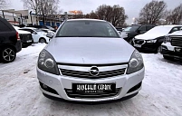 Opel Astra, 2010г., передний привод, робот