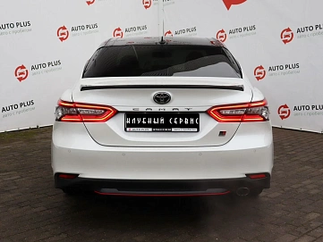 Toyota Camry, 2021г, передний привод, автомат