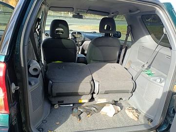 Toyota RAV4, 2001г, передний привод, механика