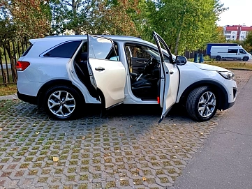 Kia Sorento, 2016г, полный привод, автомат