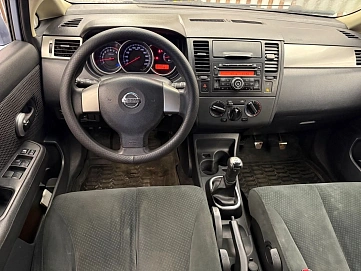 Nissan Tiida, 2011г, передний привод, механика