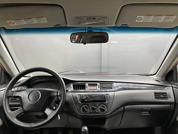 Mitsubishi Lancer, 2004г, передний привод, механика