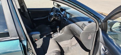 Toyota Corolla, 2005г, передний привод, автомат