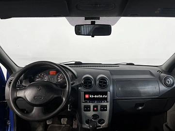 Renault Logan, 2006г, передний привод, механика