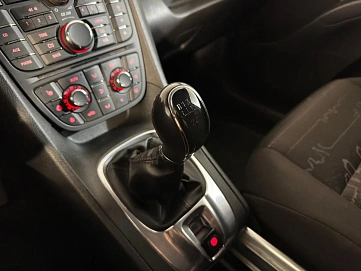 Opel Meriva, 2012г, передний привод, механика