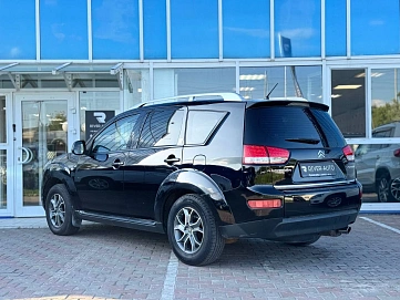 Citroen C-Crosser, 2011г, полный привод, вариатор