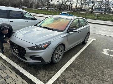 Hyundai Elantra, 2020г, передний привод, автомат