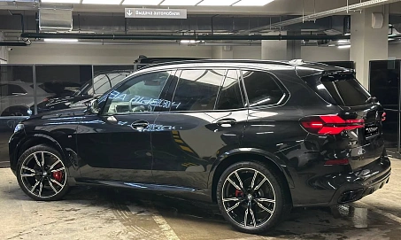 BMW X5, 2025г, полный привод, автомат