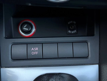 Volkswagen Jetta, 2012г, передний привод, автомат
