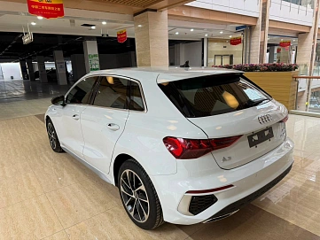 Audi A3, 2021г, передний привод, автомат