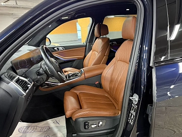 BMW X7, 2023г, полный привод, автомат