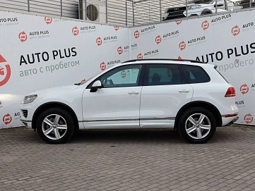 Volkswagen Touareg, 2015г, полный привод, автомат