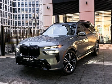 BMW X7, 2025г, полный привод, автомат