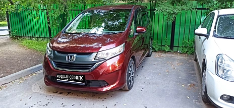 Honda Freed, 2017г, передний привод, вариатор