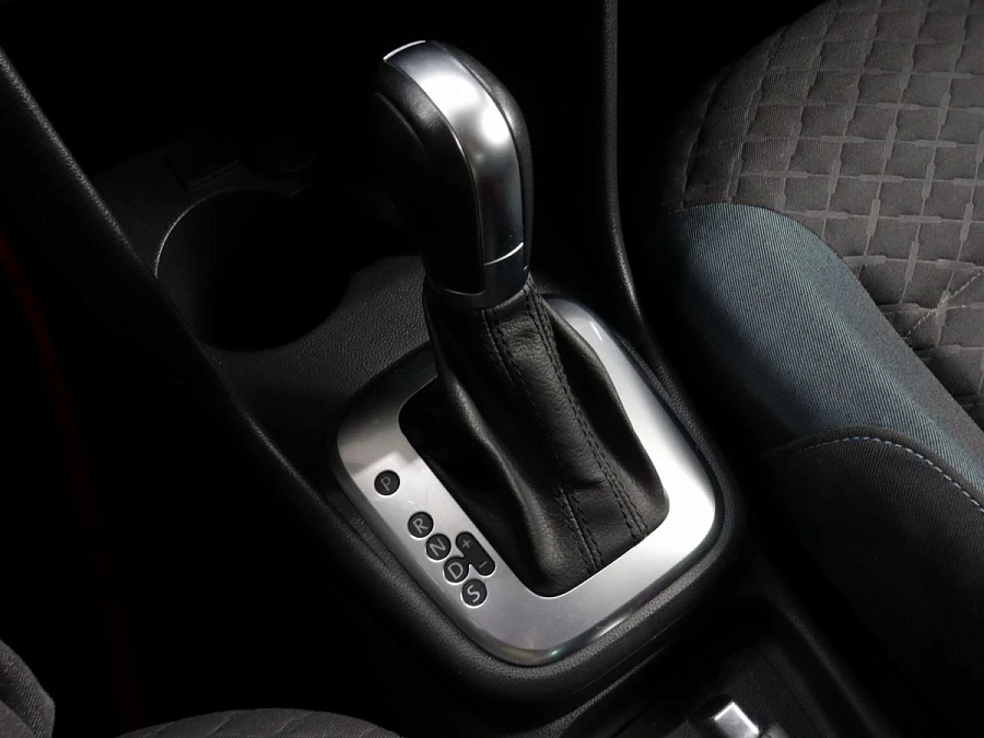 Volkswagen Polo, 2019г., передний привод, автомат