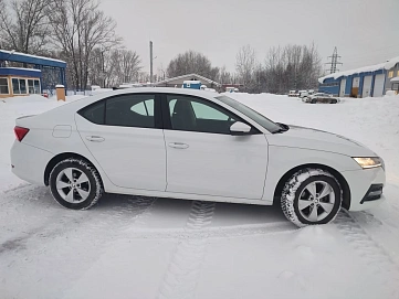 Skoda Octavia, 2021г, передний привод, автомат