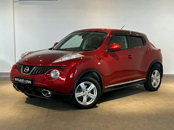 Nissan Juke, 2013г., передний привод, автомат