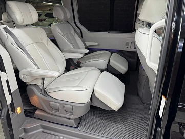 Hyundai Staria, 2022г, передний привод, автомат