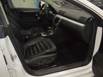 Volkswagen Passat CC, 2010г, передний привод, робот