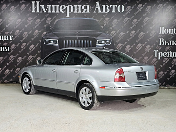 Volkswagen Passat, 2005г, передний привод, автомат