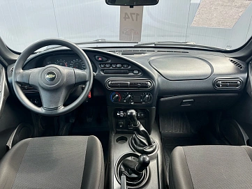 Chevrolet Niva, 2015г, полный привод, механика