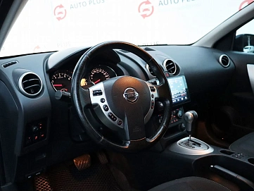 Nissan Qashqai, 2011г, передний привод, вариатор