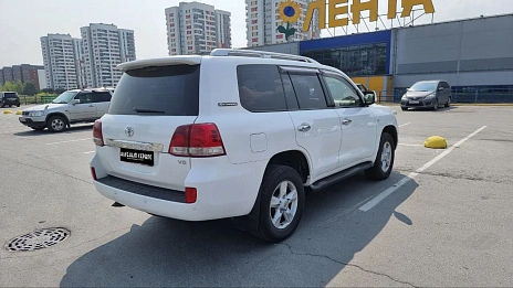 Toyota Land Cruiser, 2011г, полный привод, автомат