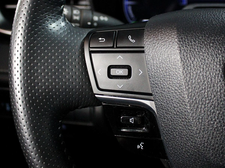 Toyota Camry, 2024г., передний привод, вариатор