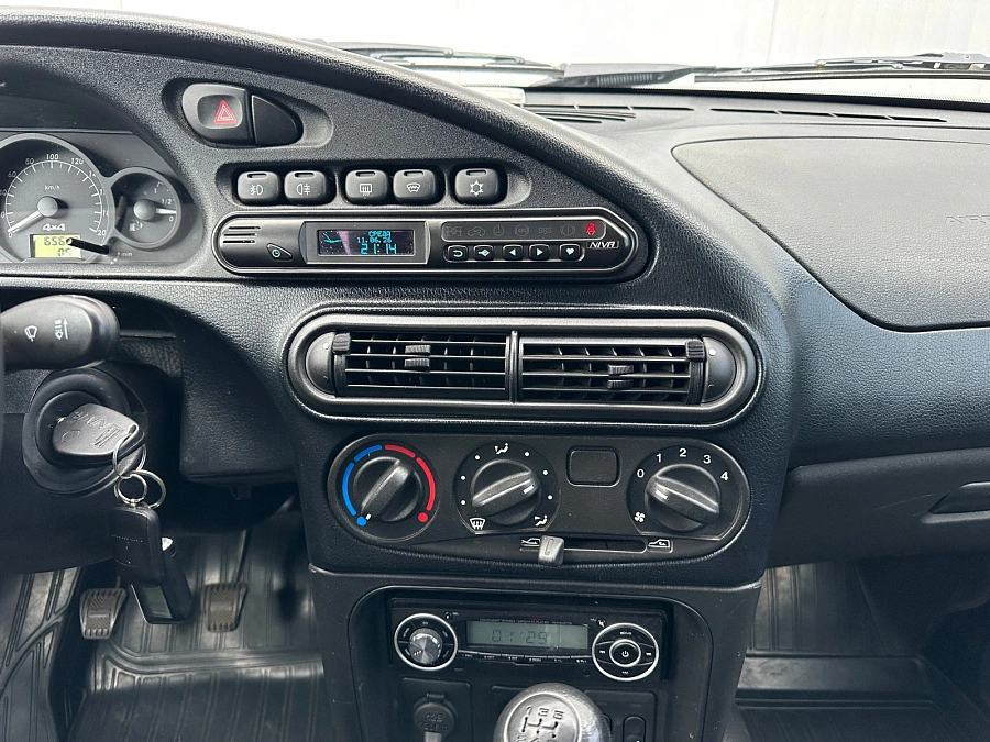 Chevrolet Niva, 2017г., полный привод, механика