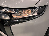 Mitsubishi Outlander, 2022г., передний привод, вариатор