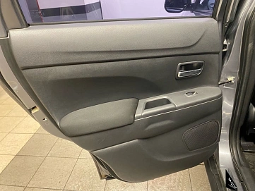 Mitsubishi ASX, 2012г, передний привод, вариатор