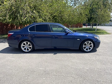 BMW 5 серии, 2004г, задний привод, автомат