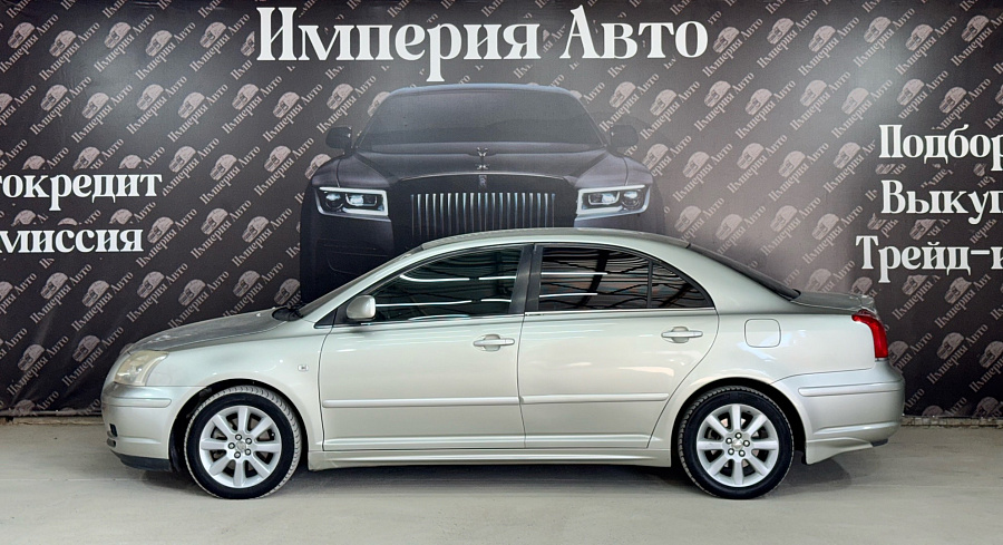Toyota Avensis, 2003г., передний привод, автомат