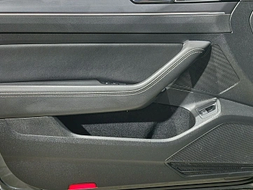 Volkswagen Passat, 2016г, передний привод, робот