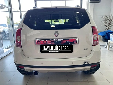 Renault Duster, 2014г, передний привод, автомат